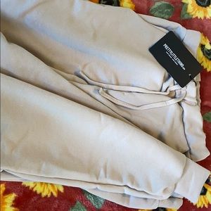 Nude Prettylittlething sweats✨